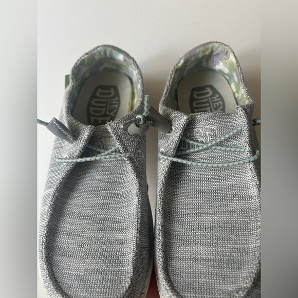 HEY DUDE Women’s WENDY Stretch Pearl River Slip On Loafers 6 - Picture 5 of 7